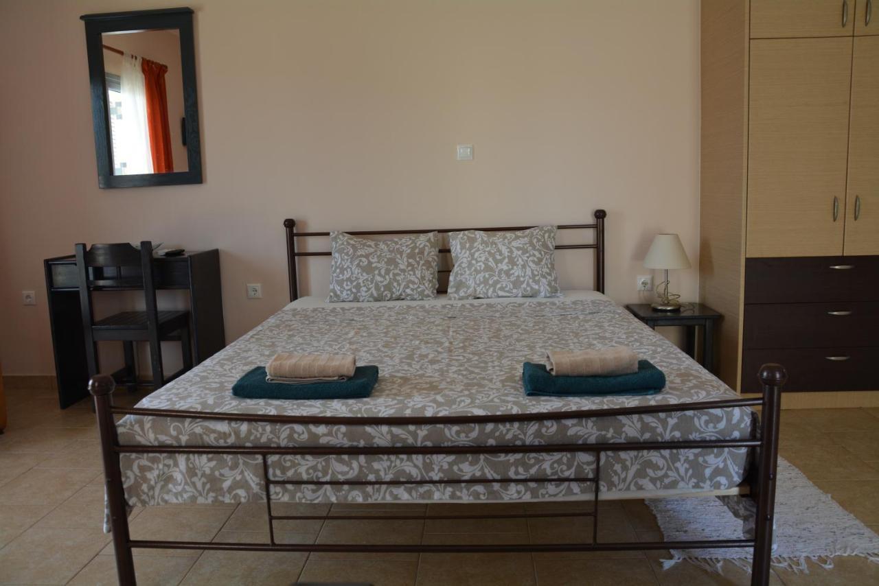 Lotus Sea View Studio Apartment 2 Ликсури Екстериор снимка