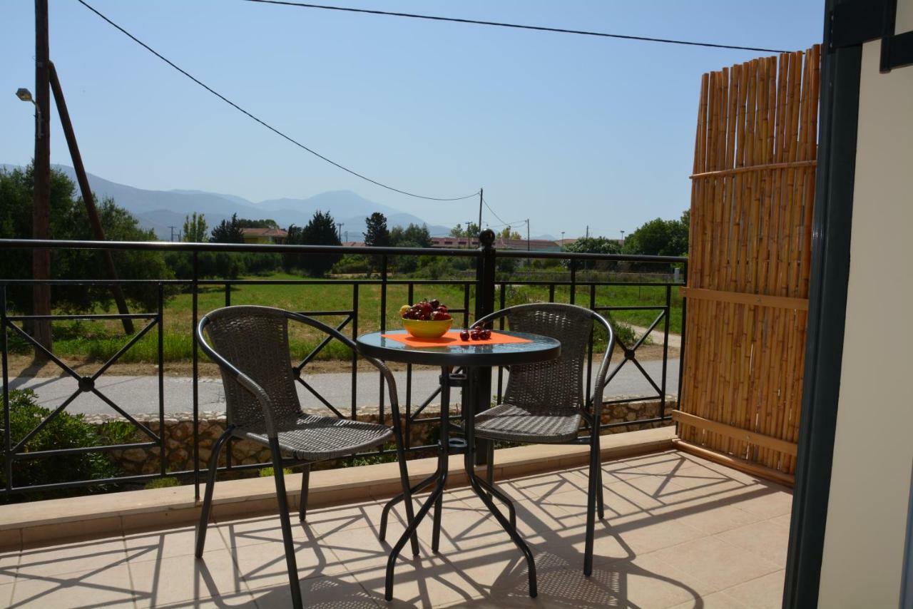Lotus Sea View Studio Apartment 2 Ликсури Екстериор снимка