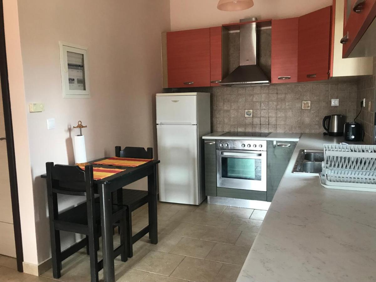 Lotus Sea View Studio Apartment 2 Ликсури Екстериор снимка